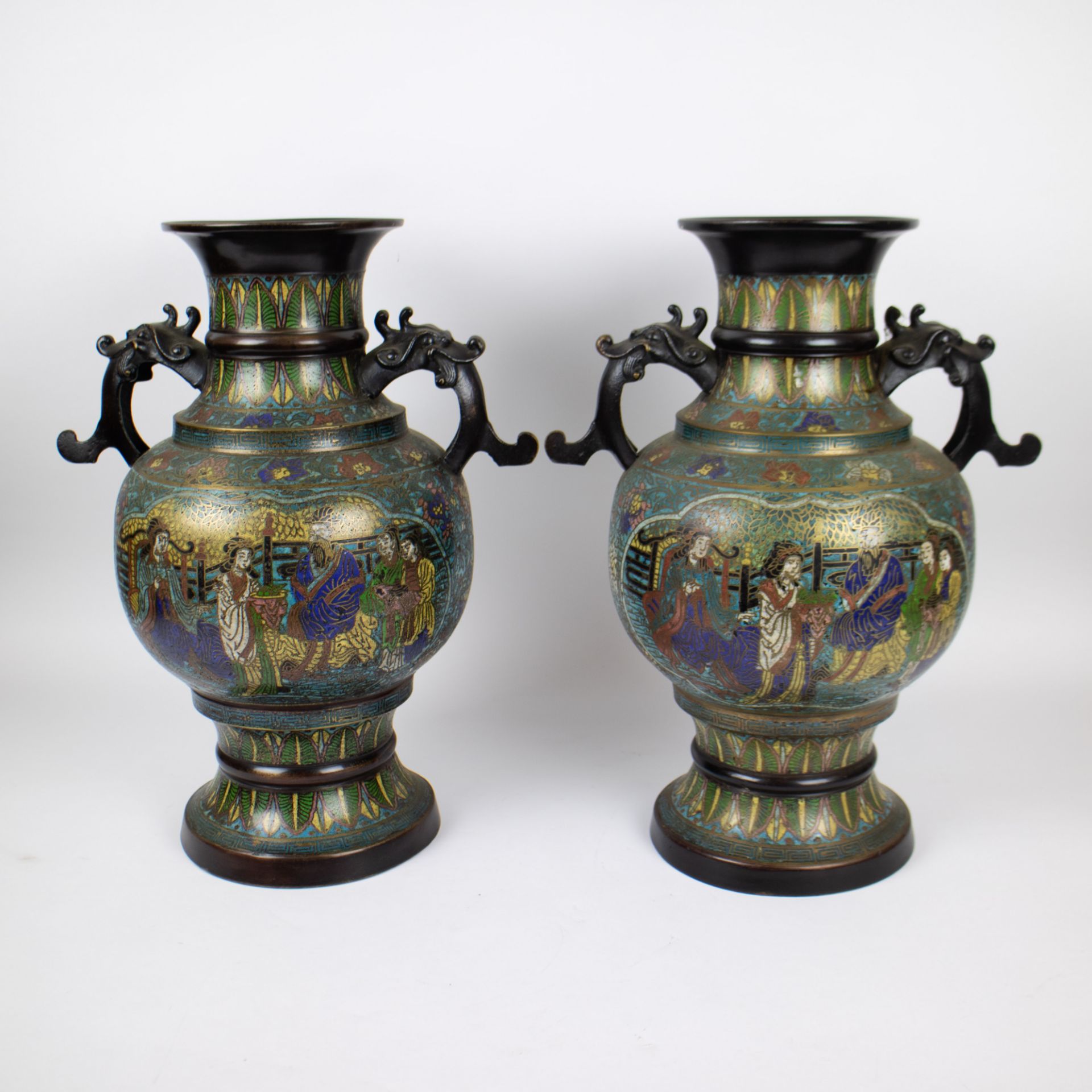 Pair of Japane champlevé vases Meiji, 19th century - Image 4 of 6