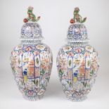 Faience lidded vase with chinoiserie, DELFT., Around 1800. Brush mark "LPK" (De Porceleyne Lampetkan