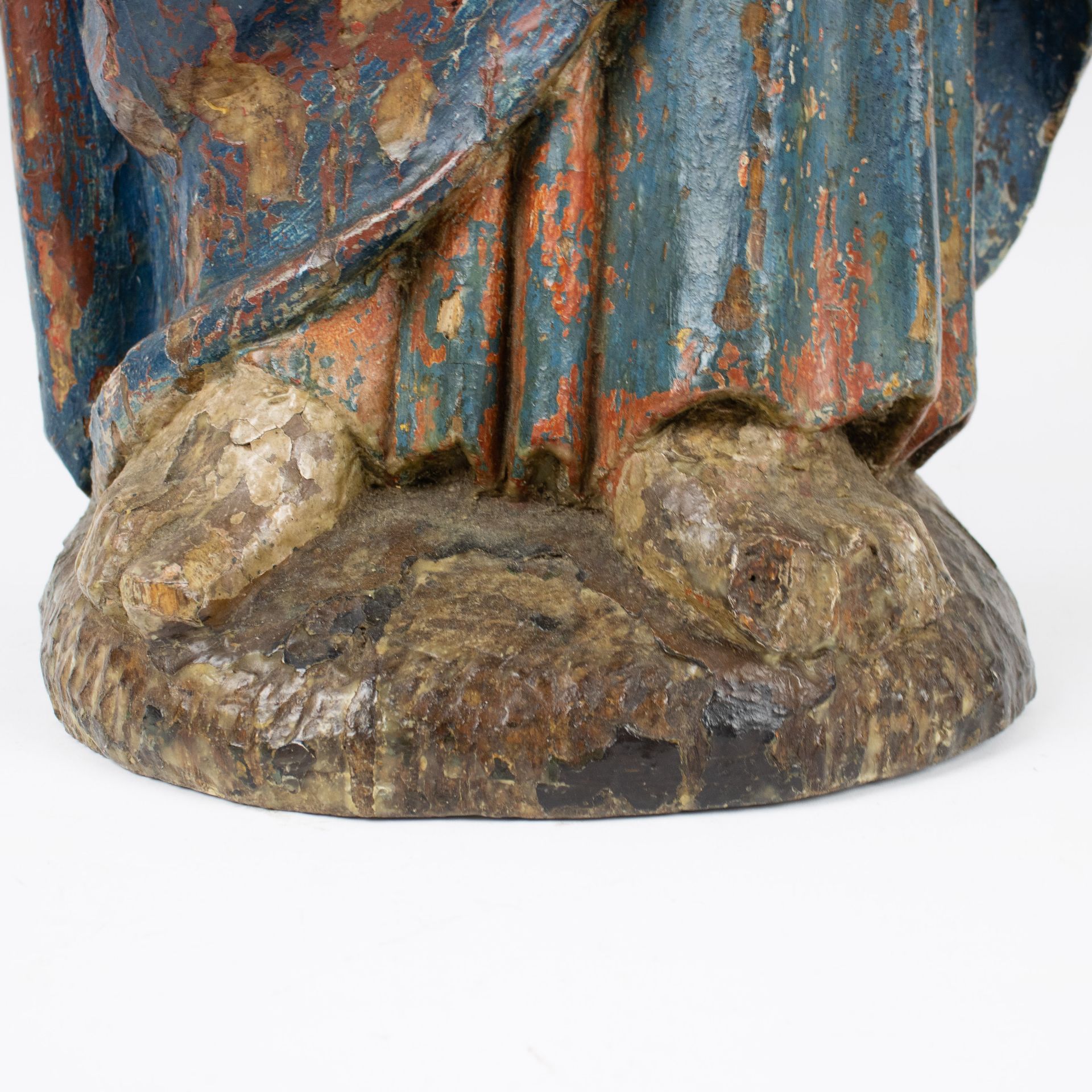 Wooden statue of a man 16th century - Bild 8 aus 12