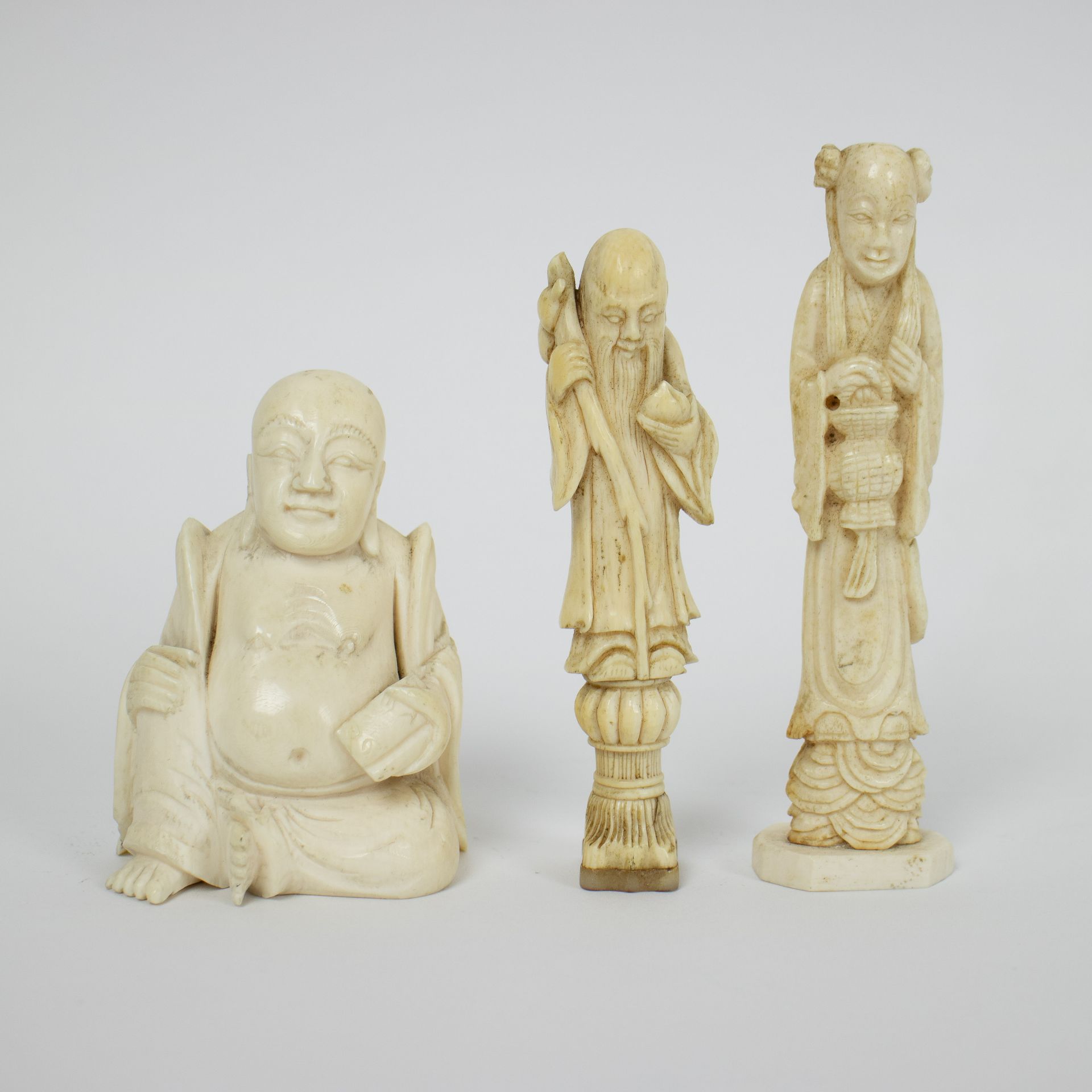 3 Chinese carvings