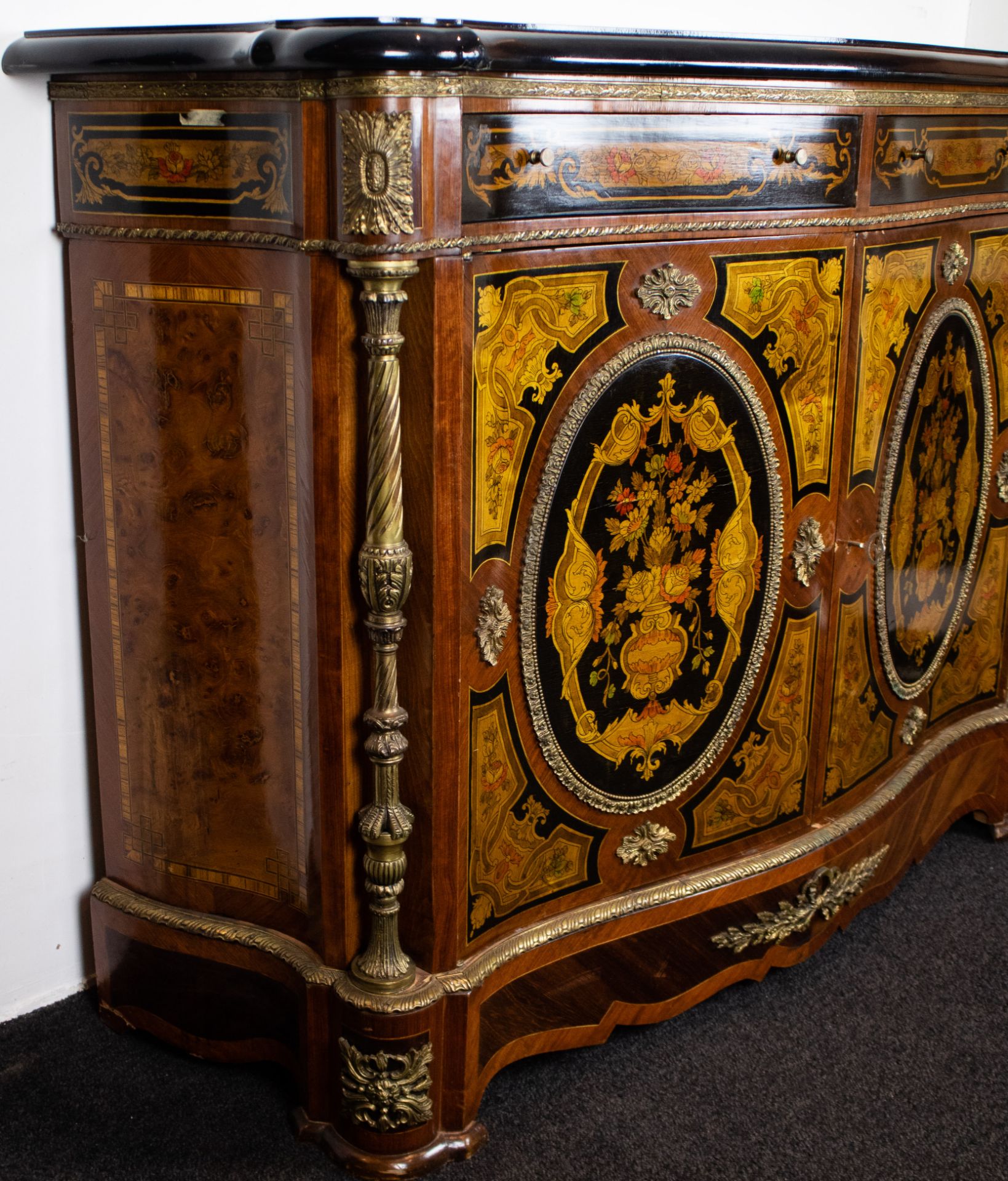 Cabinet with bronze mounts and a wooden top - Image 4 of 4