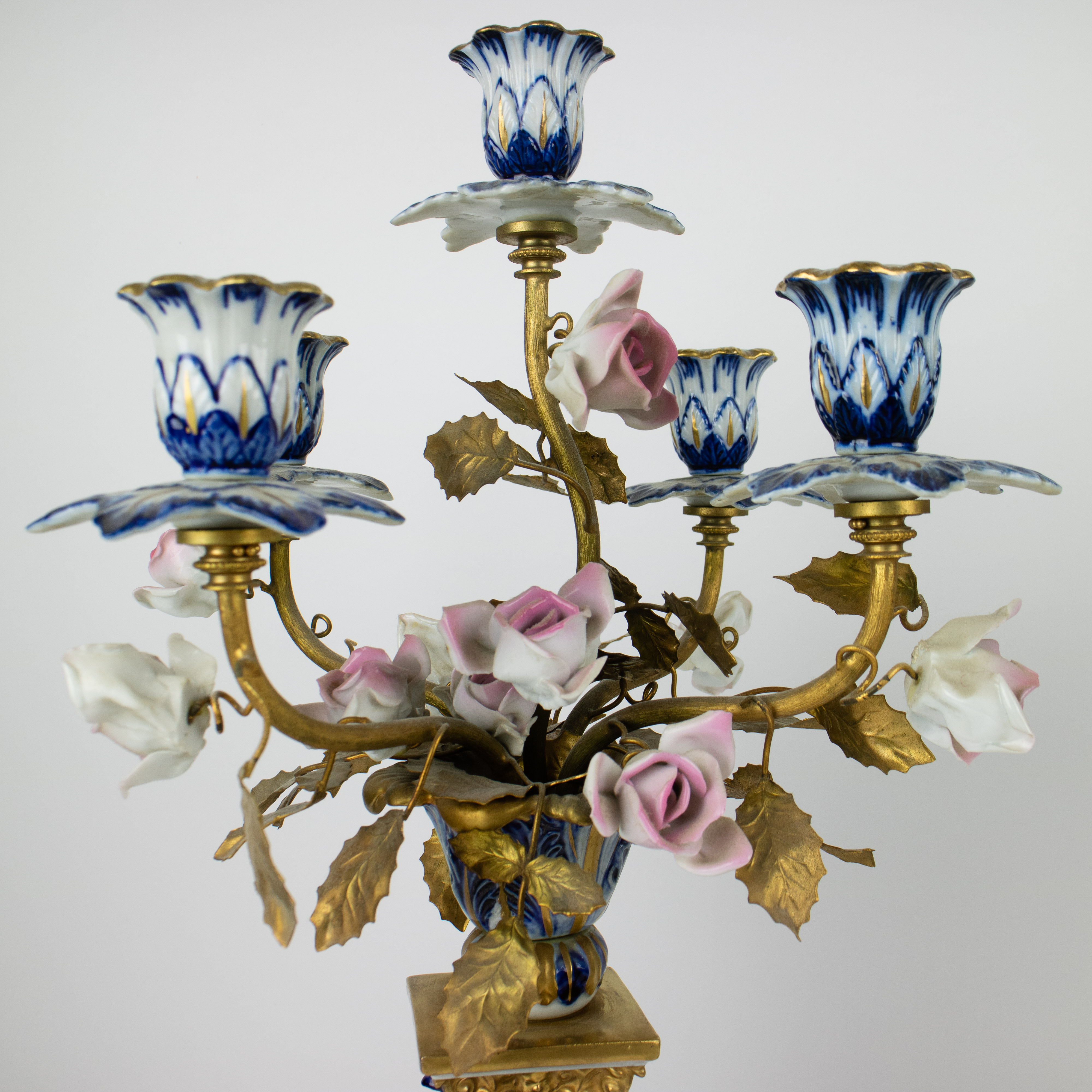 Pair of porcelain candlesticks and gilt metal, Italian - Image 5 of 6