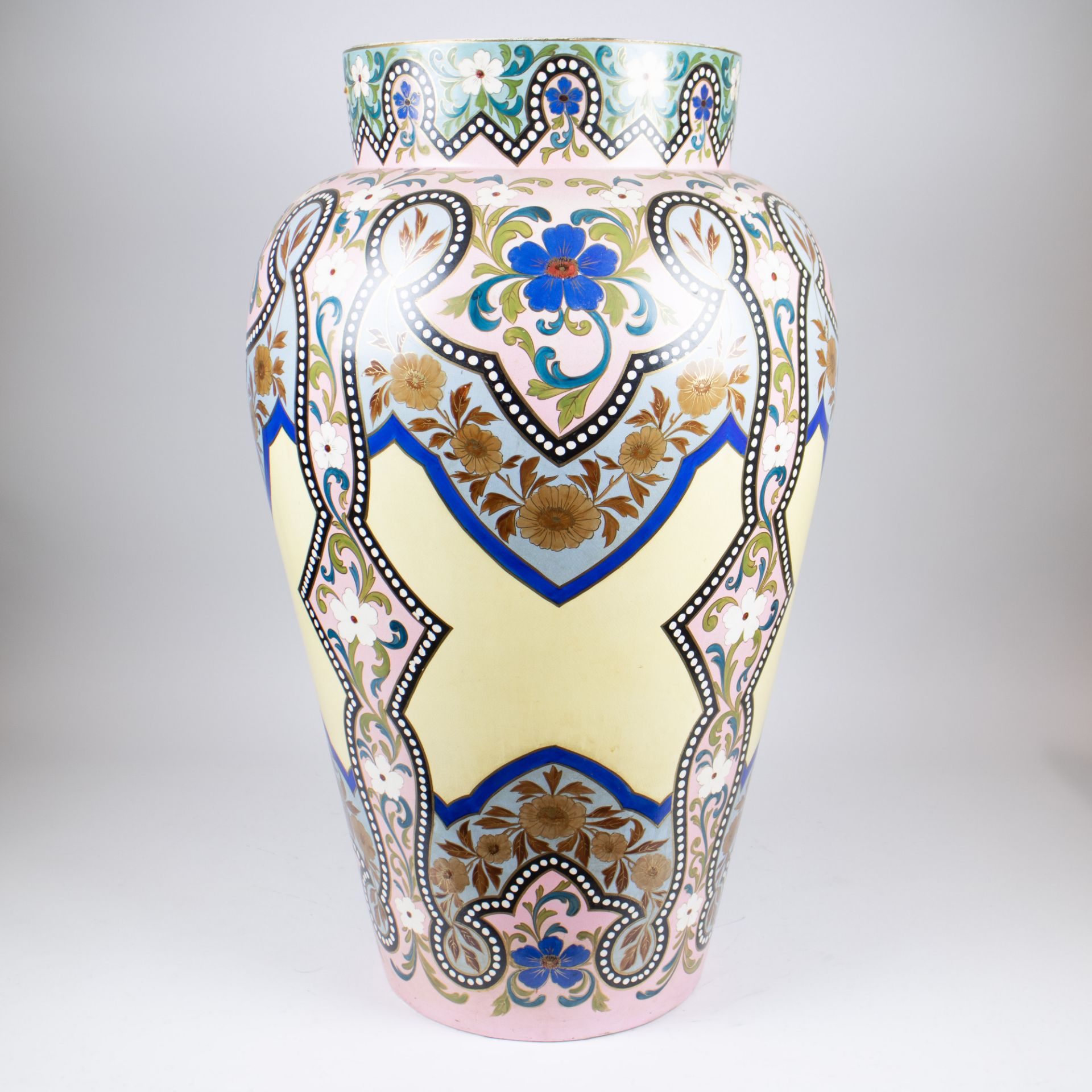 A large Belle époque vase