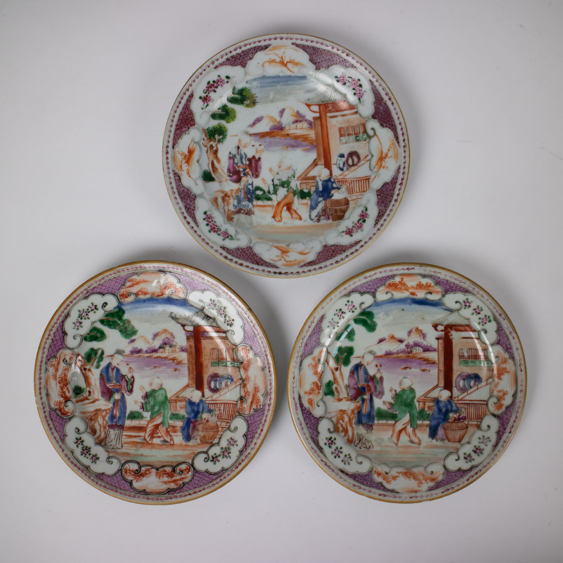 A collection of 4 Chinese plates 18th century and 2 Japanese plates - Image 2 of 7