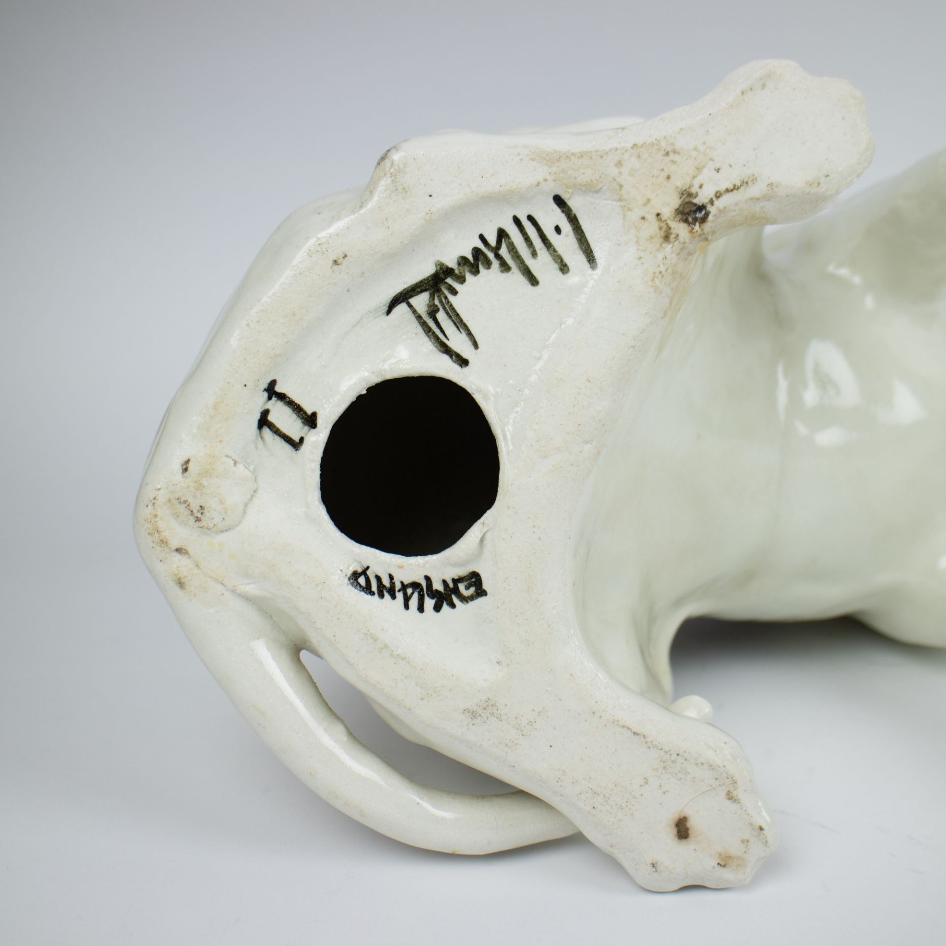 A glazed porcelain sculpture of a dog English. - Image 5 of 6