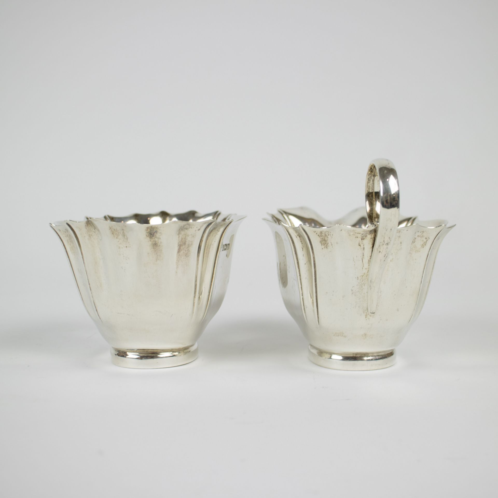 Sugar bowl and milk jug The Goldsmiths & Silversmiths Co Ltd - Image 5 of 7