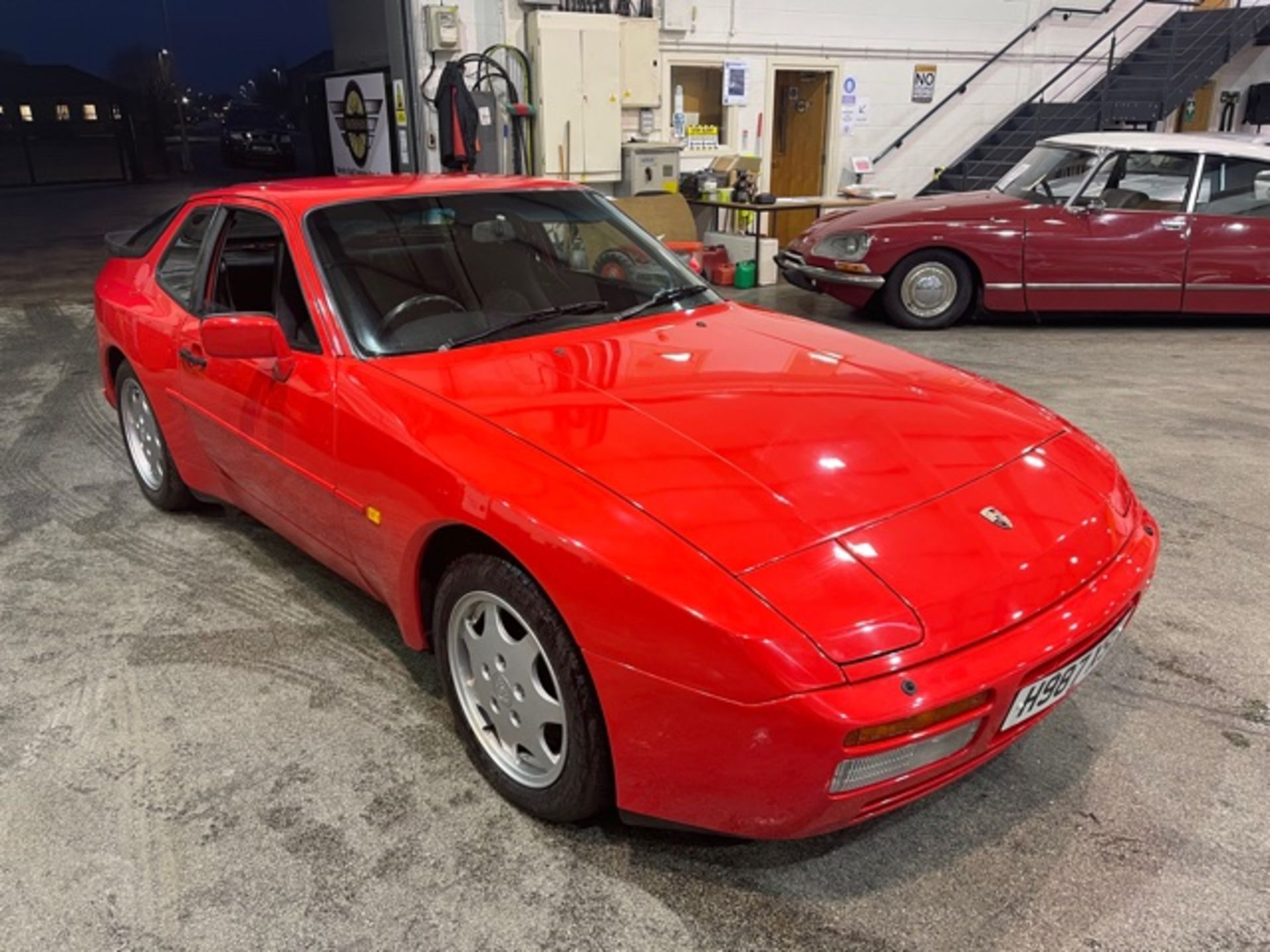 1990 Porsche 944 S2