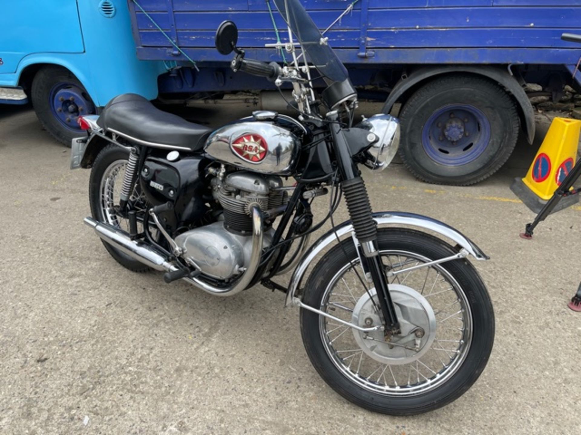 1968 BSA Thunderbolt