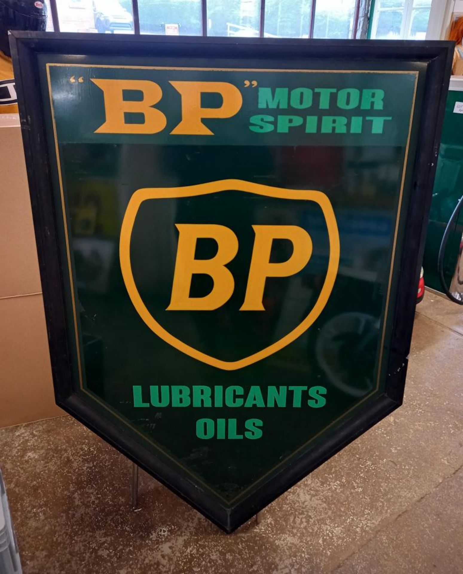 Very Large BP Oils Sign