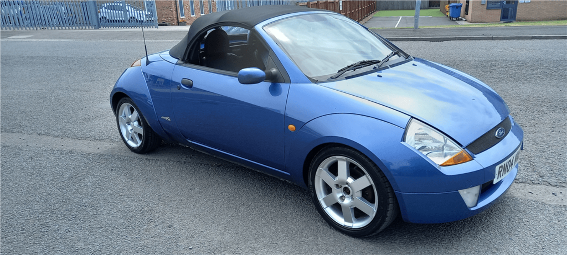 2004 FORD STREET KA LUXURY