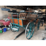 GLENOWSKI HORSE CARRIAGE GREEN