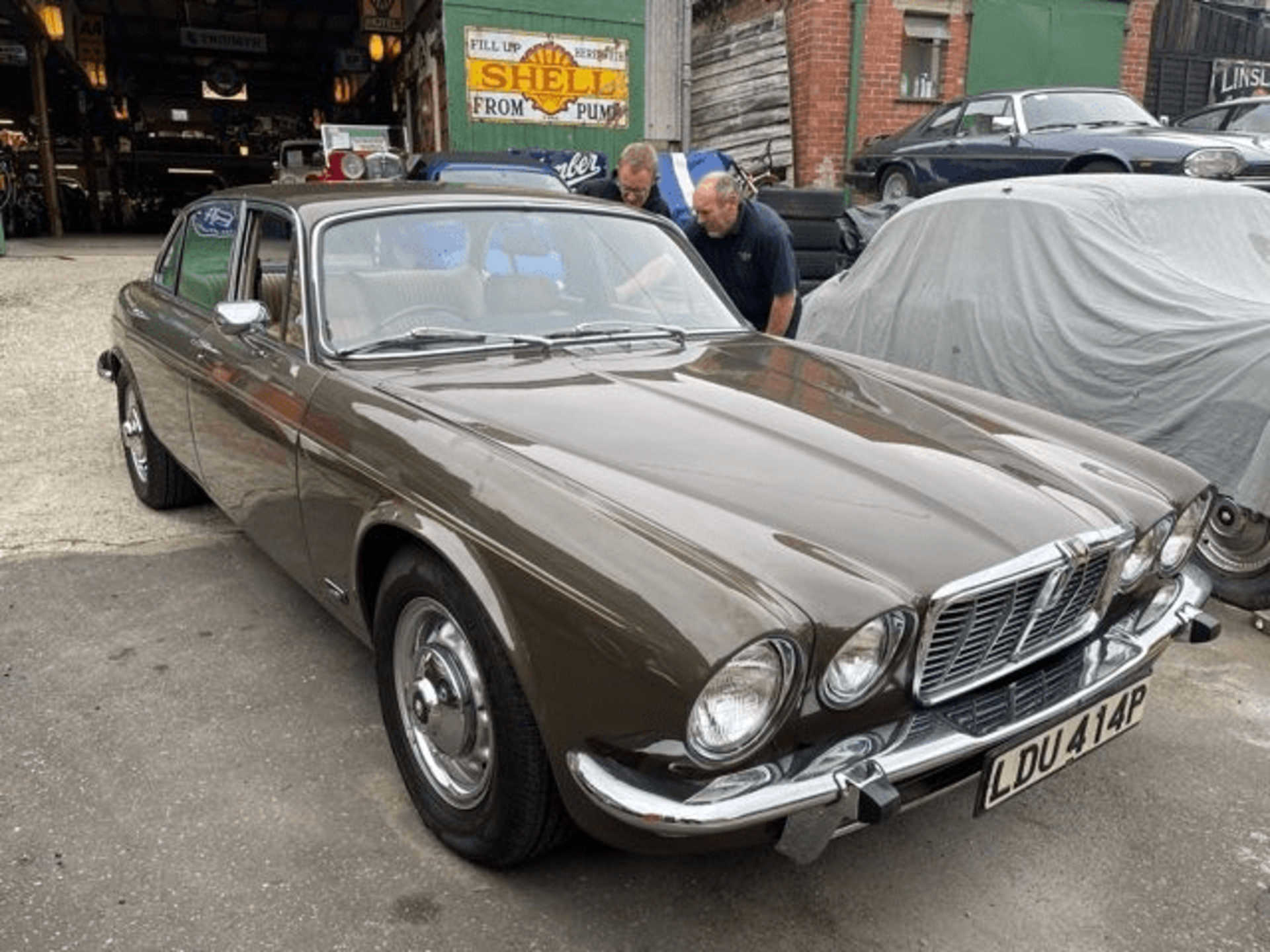 1975 JAGUAR XJ12