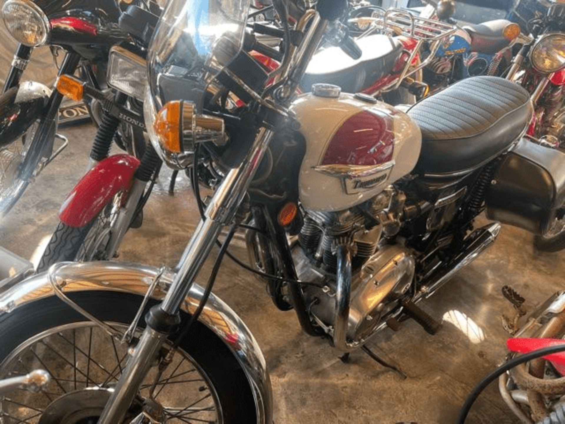 1974 TRIUMPH BONNEVILLE