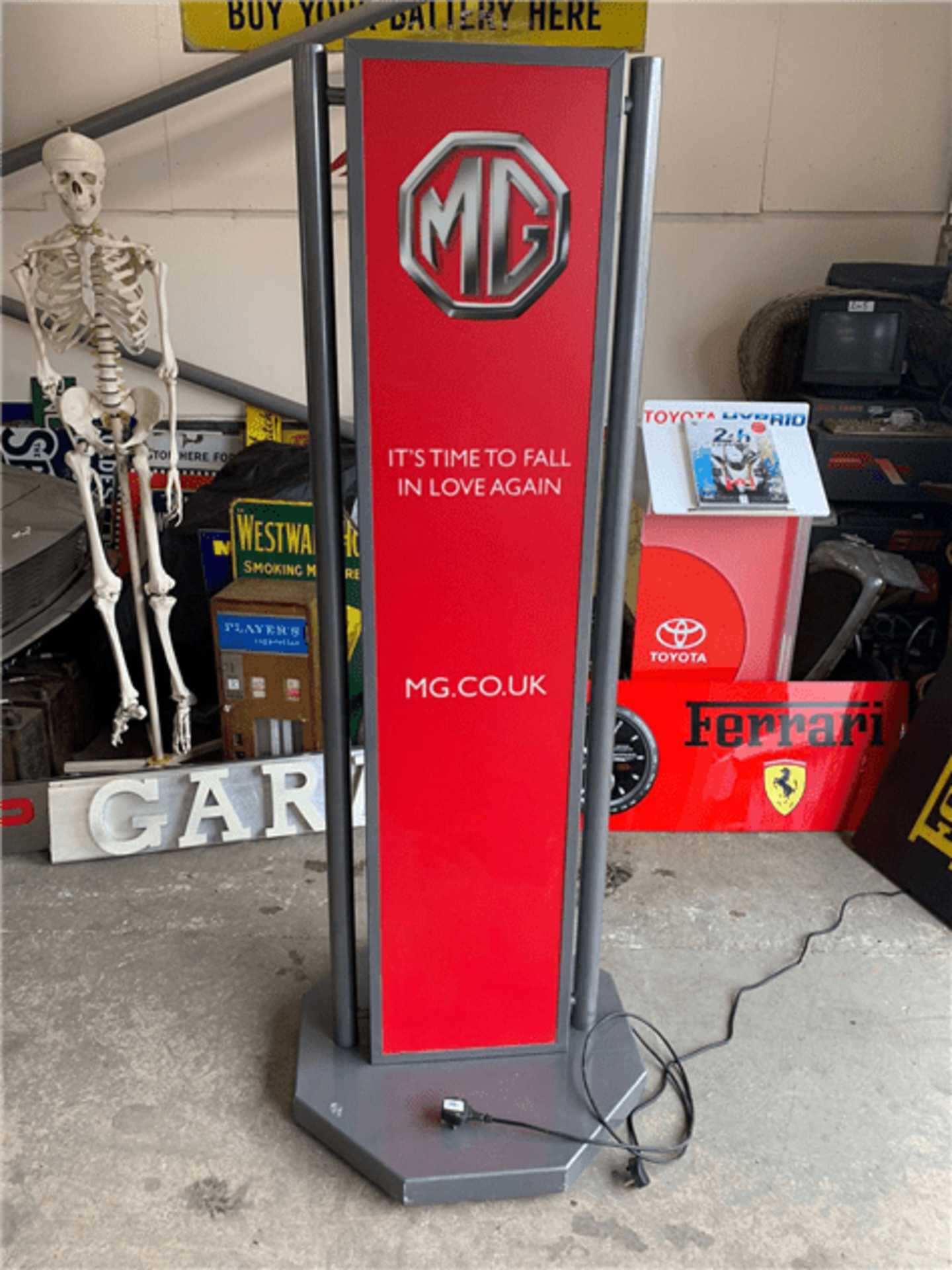 MG DEALERSHIP SIGN