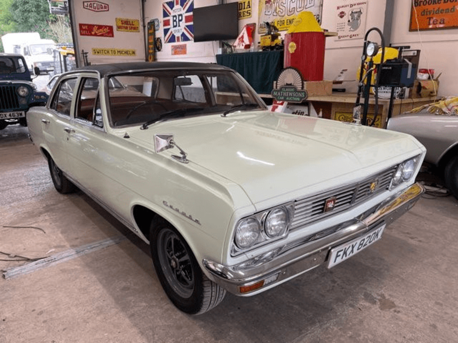 1972 VAUXHALL CRESTA