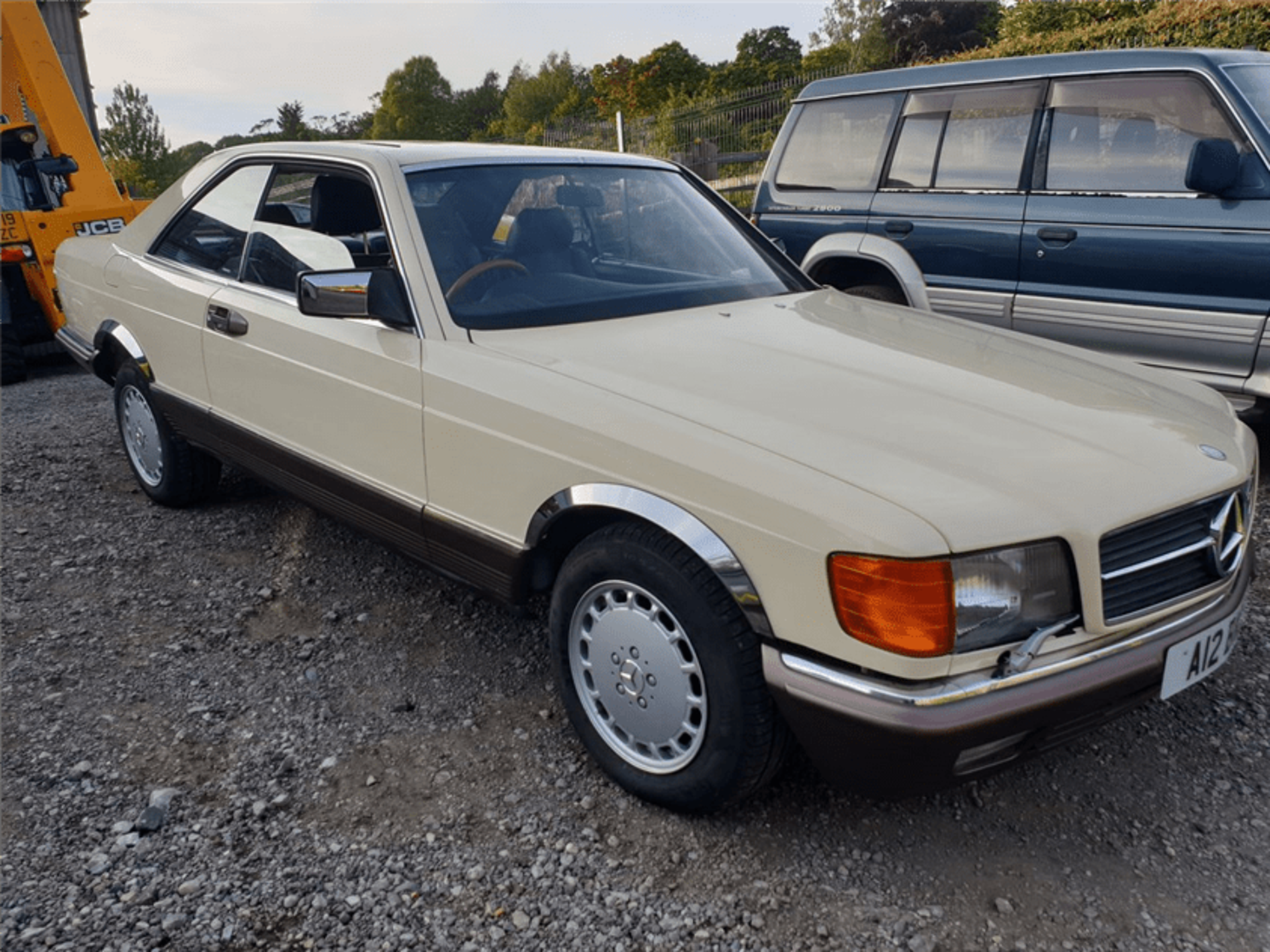 1985 MERCEDES 380 SEC