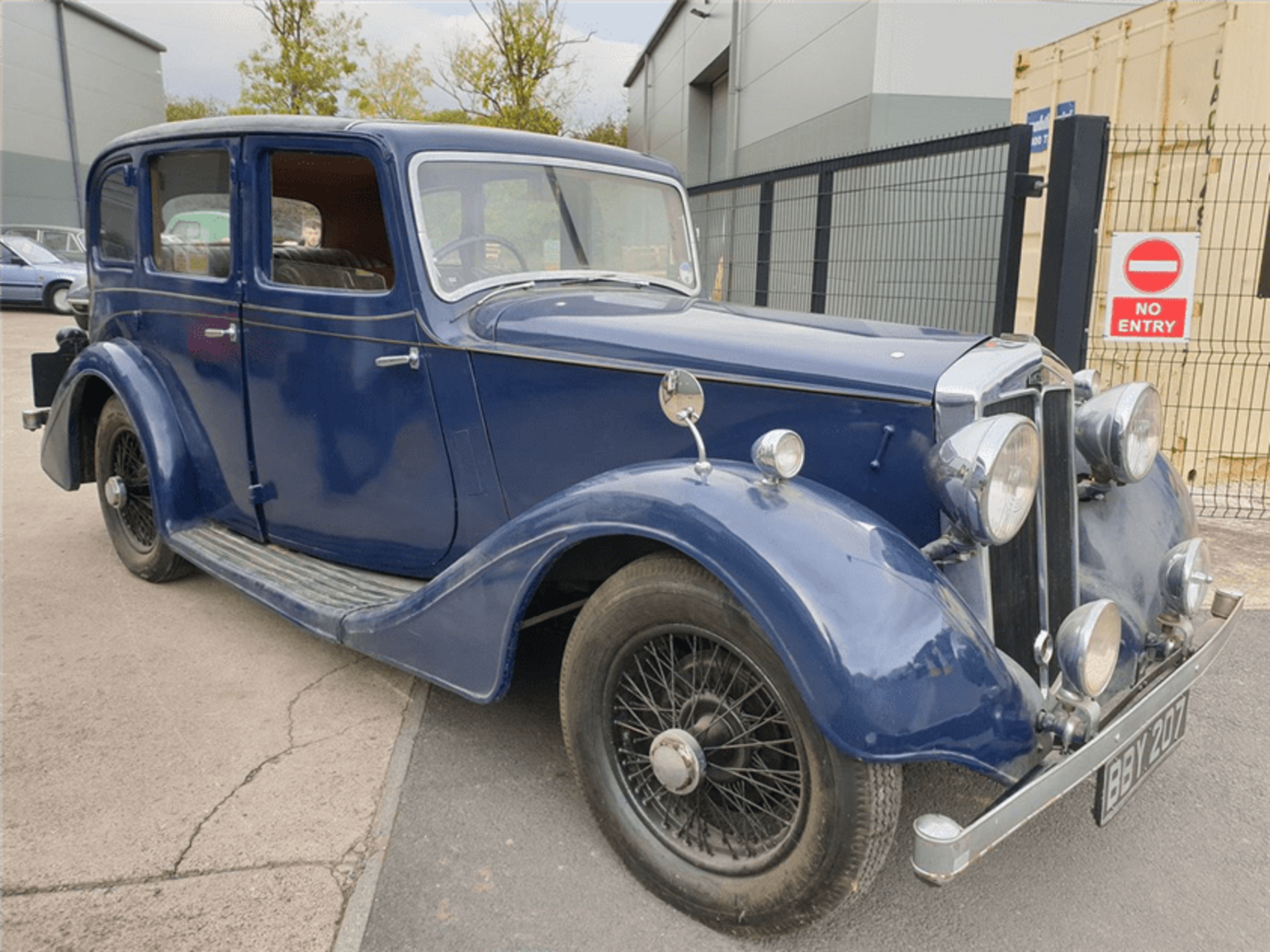 1935 LANCHESTER 19.3HP E18 SALOON