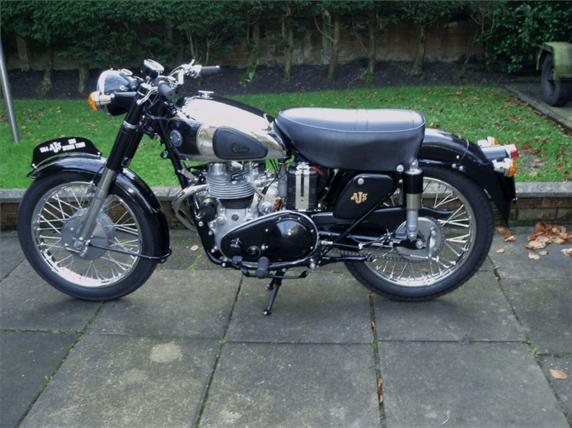 1954 AJS SPRING TWIN
