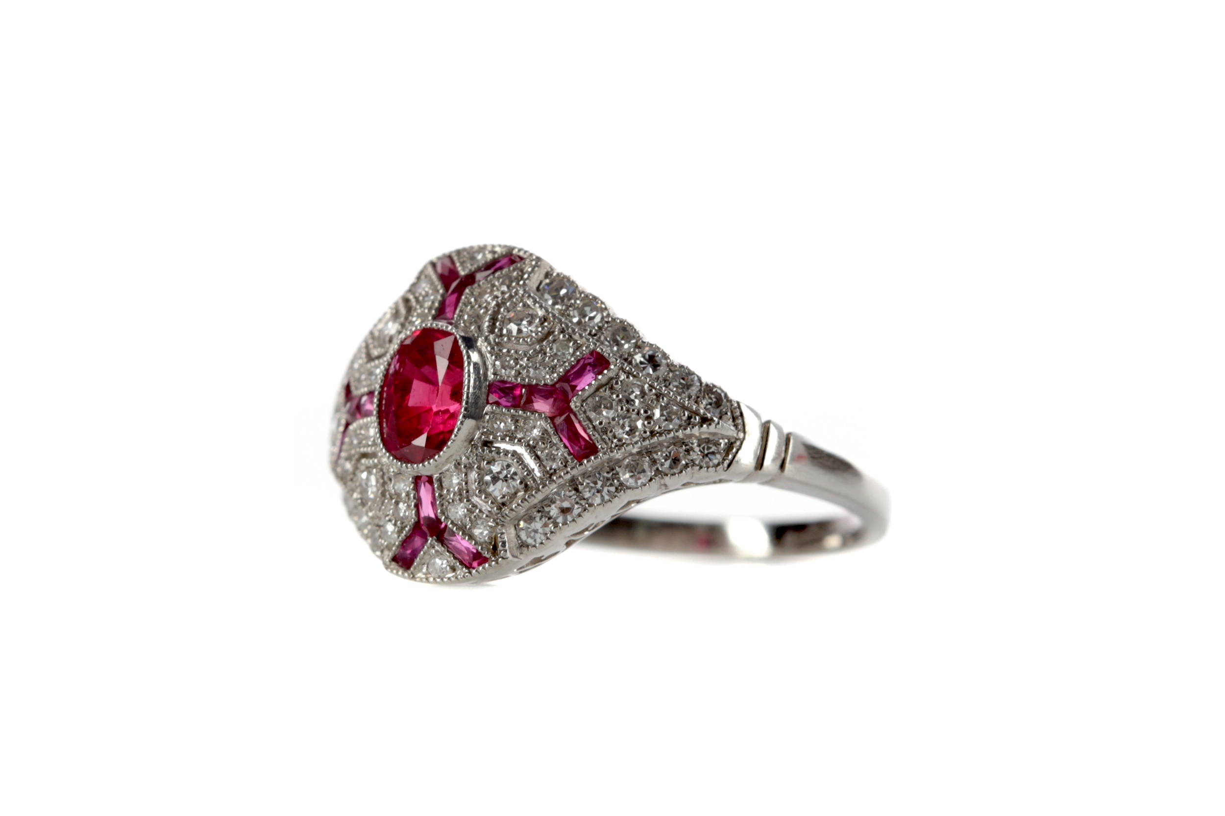 A RUBY AND DIAMOND RING - Image 2 of 2