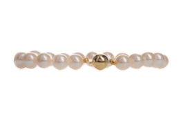 A PEARL BRACELET