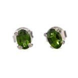 A PAIR OF DIOPSIDE EARRINGS