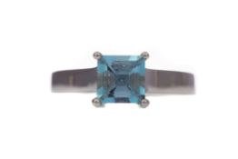 AN AQUAMARINE RING