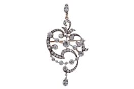 A BEAUTIFUL EDWARDIAN DIAMOND PENDANT