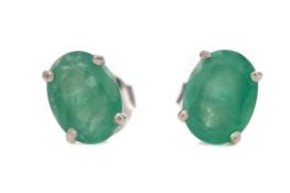 A PAIR OF EMERALD STUD EARRINGS