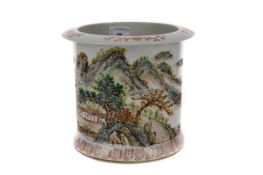 A 20TH CENTURY CHINESE FAMILLE VERTE BRUSH POT