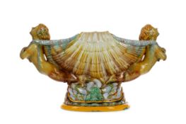 A MAJOLICA SHELL FORM CENTREPIECE