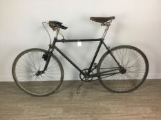 A VINTAGE FLYING SCOT ROAD BIKE