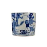 A 20TH CENTURY CHINESE BLUE AND WHITE BRUSH POT