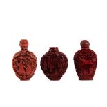 A LOT OF THREE CHINESE SNUFF BOTTLES