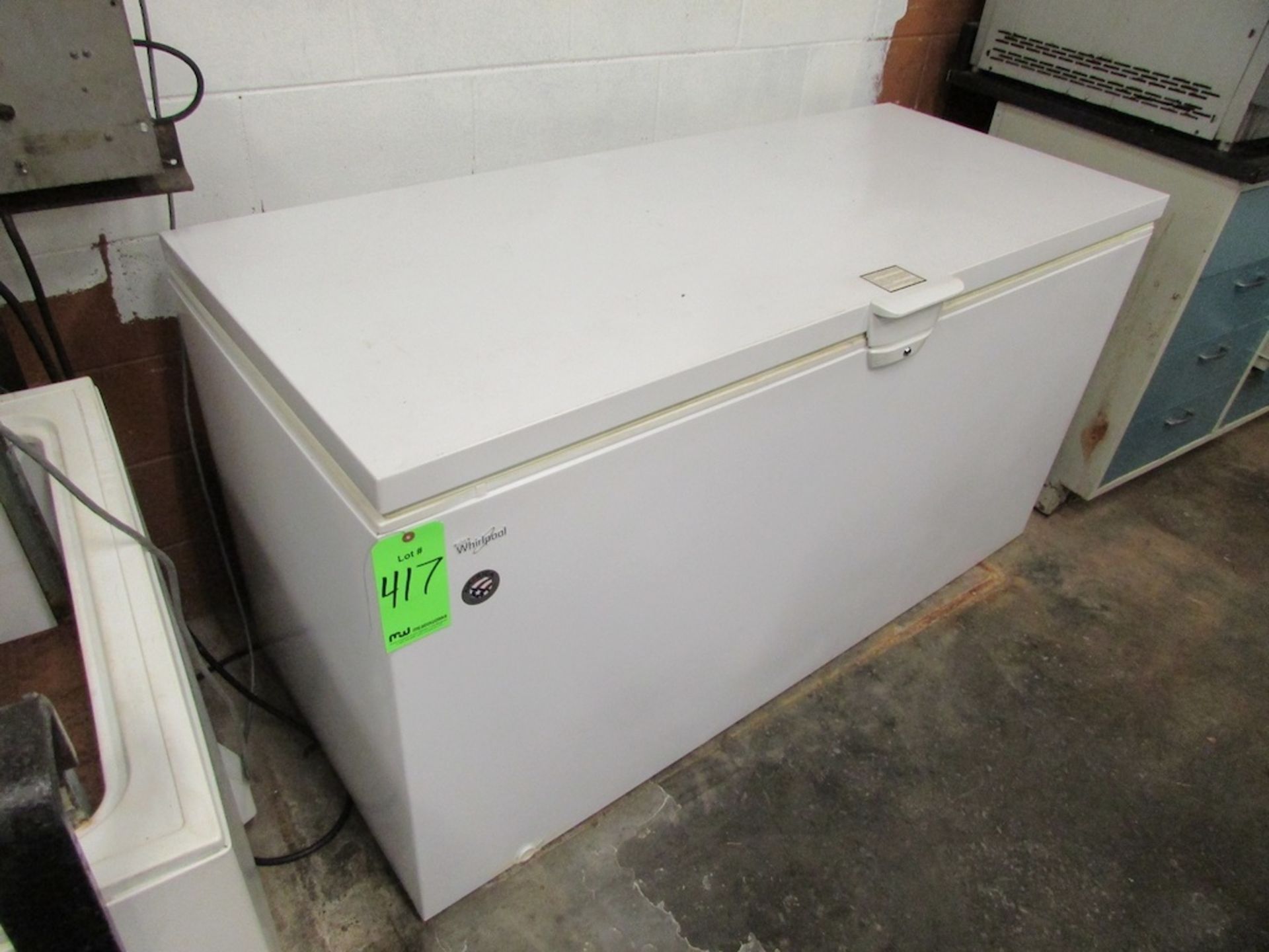 (1) Whirlpool Model WZC3122DW00 65" Chest Freezer