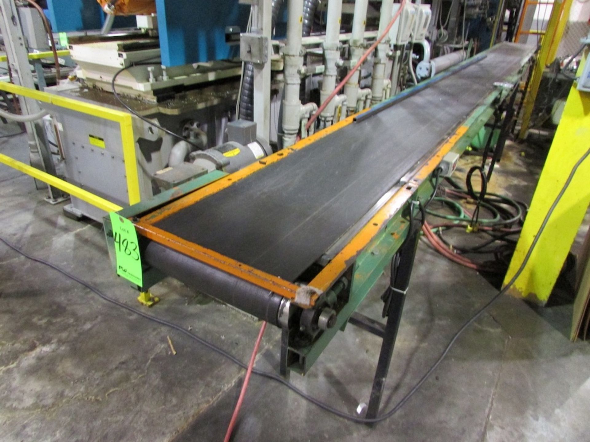 (1) 21'x14" Electric Belt Conveyor