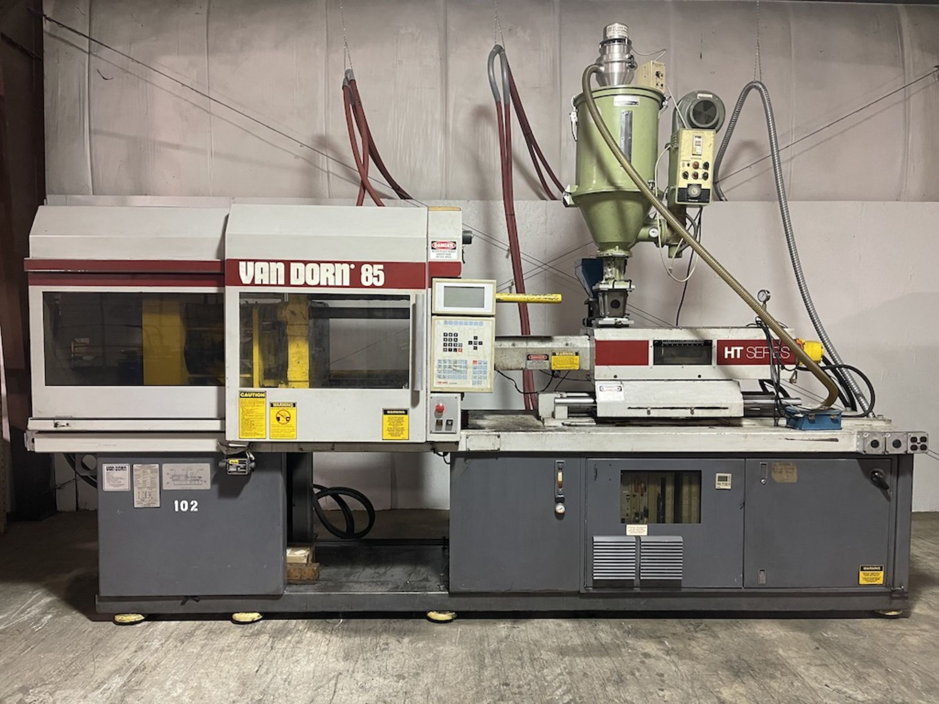 (1) Van Dorn 85 Ton Injection Molding Machine