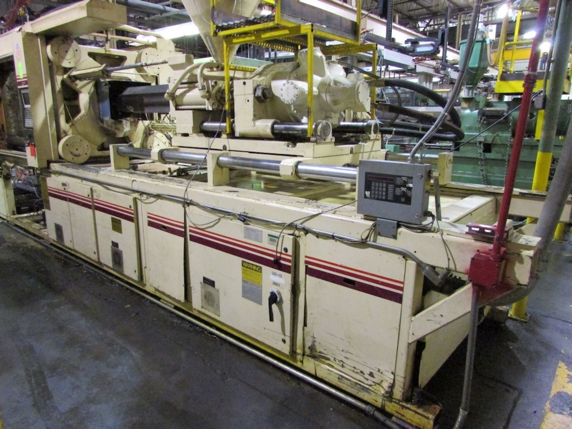 (1) Cincinnati Milacron Model VH600-54 600 Ton Injection Molding Machine - Image 7 of 13