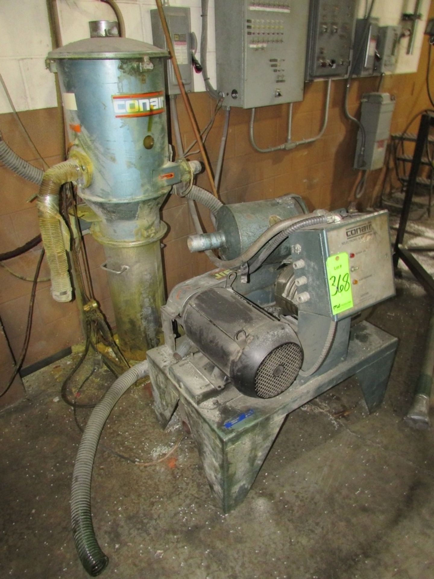 (1) Conair Model 700-041-02 7.5HP Vacuum Pump