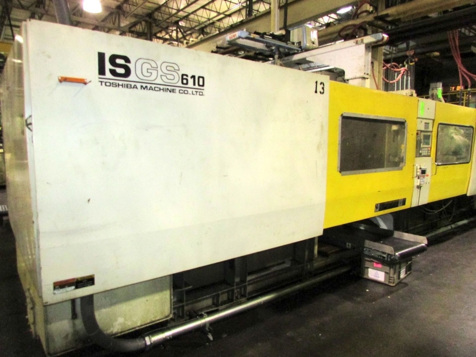 (1) 1996 Toshiba ISGS610V10-59B 610 Ton Injection Molding Machine - Bild 2 aus 11