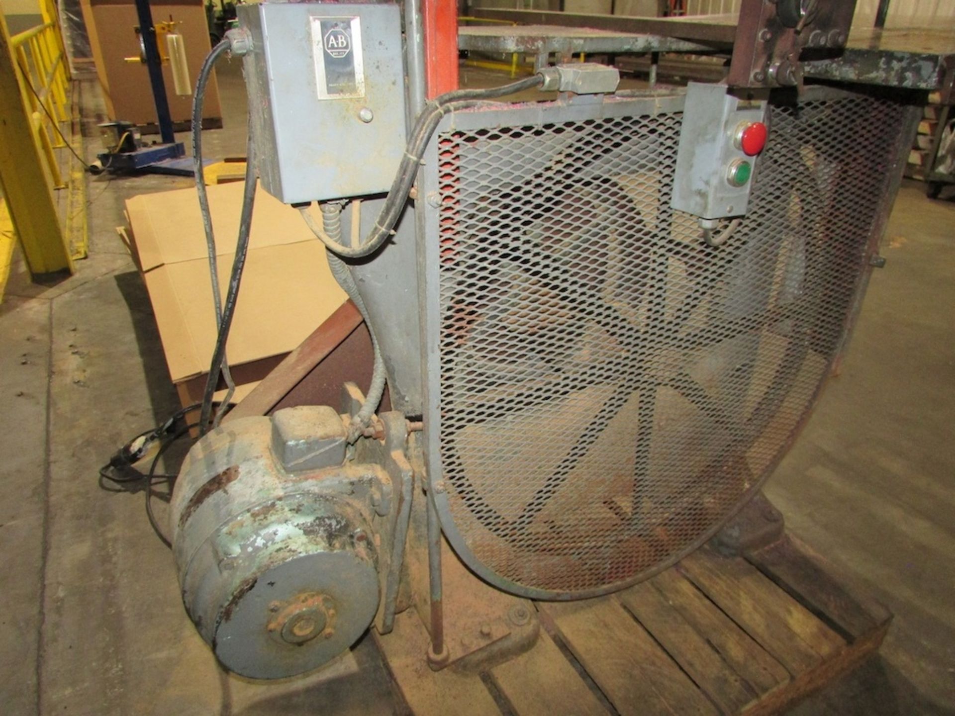 (1) 30" Vertical Bandsaw - Image 6 of 7