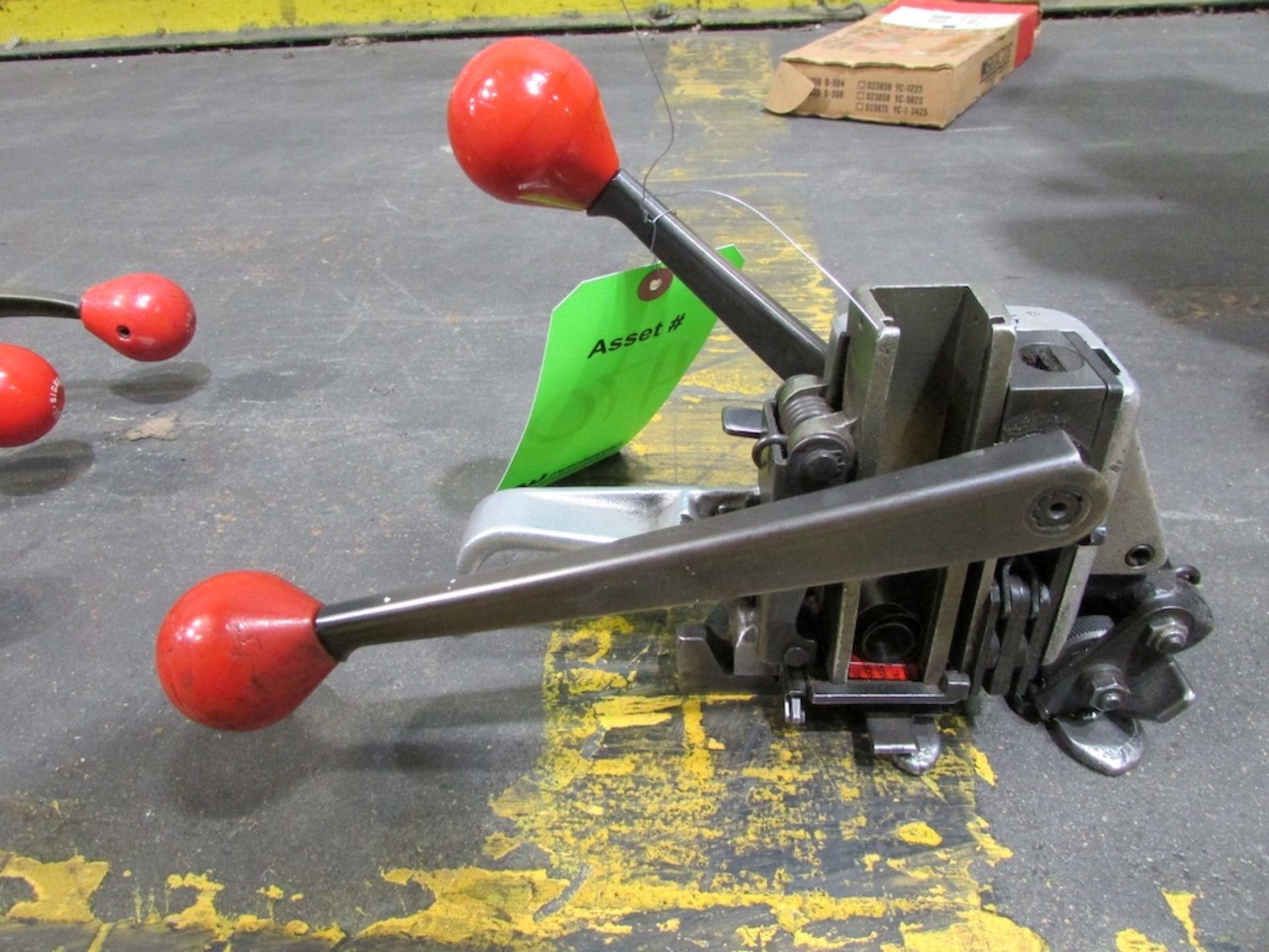 (1) Signode Model AL-12 1/2" Seal Feed Strapping Machine - Image 3 of 5