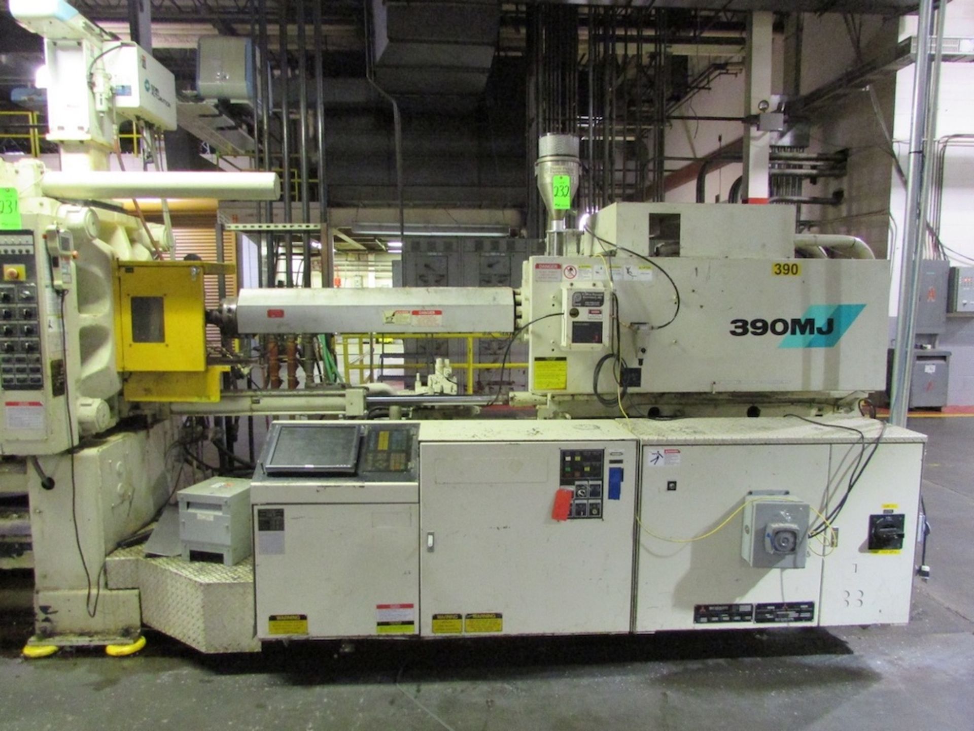 (1) 1999 Mitsubishi 390MJ-60C, 390 Ton Injection Molding Machine - Image 5 of 14