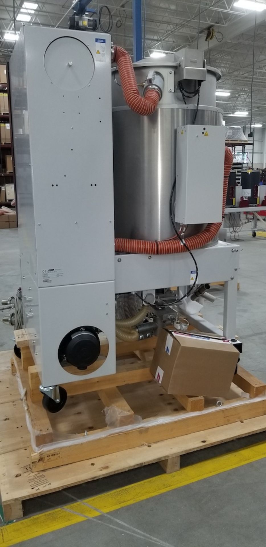 (1) 2018 Wittmann Aton Plus H70-200-VS Material Dryer with Hopper and (2) Loaders - Image 2 of 4