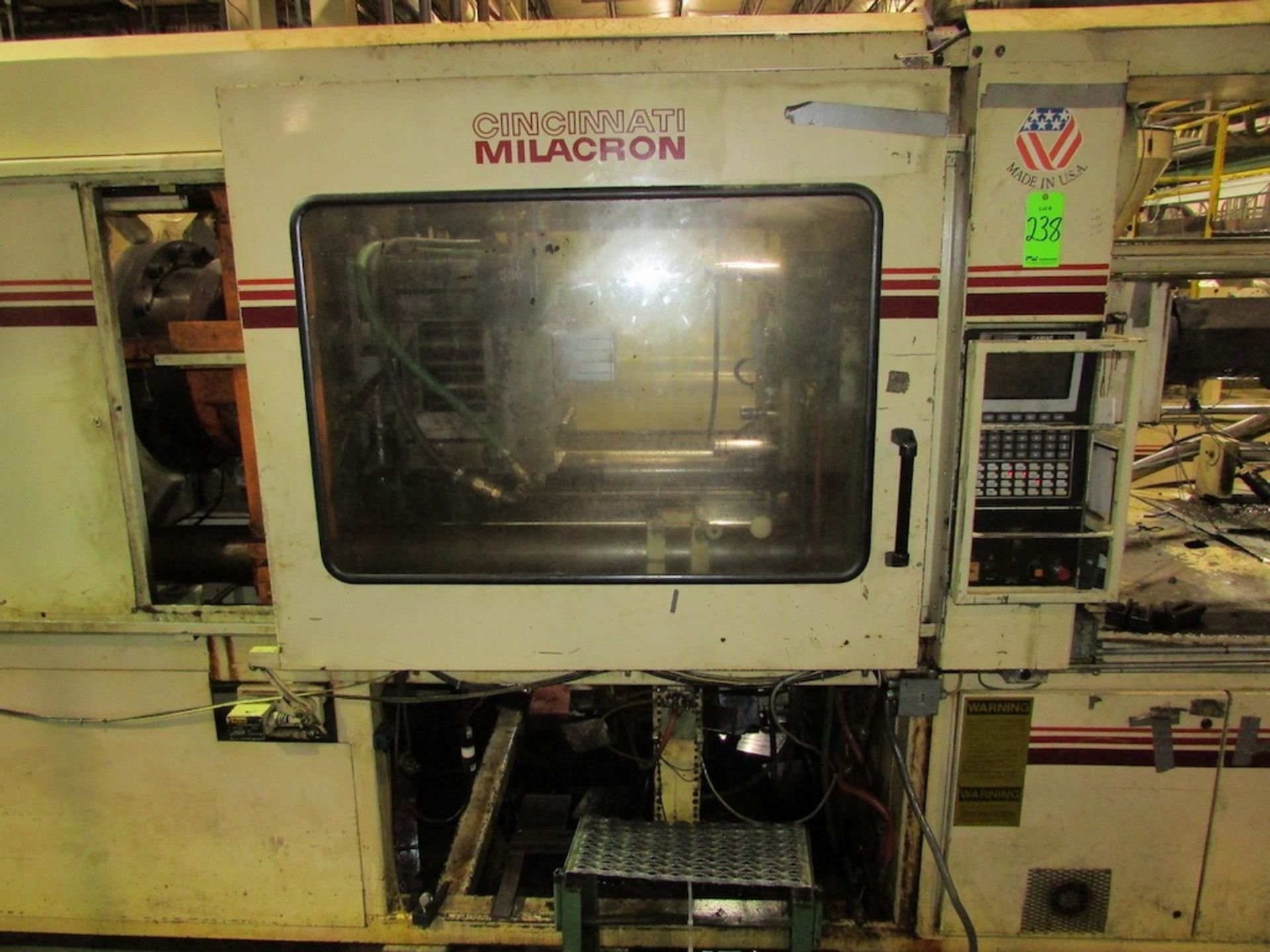 (1) Cincinnati Milacron Model VH600-54 600 Ton Injection Molding Machine - Image 3 of 18