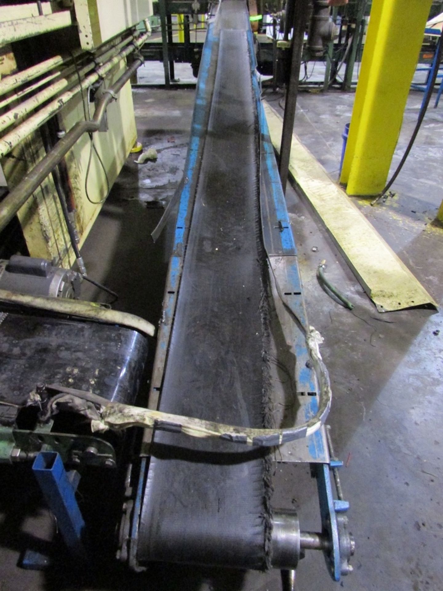 (1) New London Engineering 19'x12" Electric Belt Conveyor - Image 2 of 3