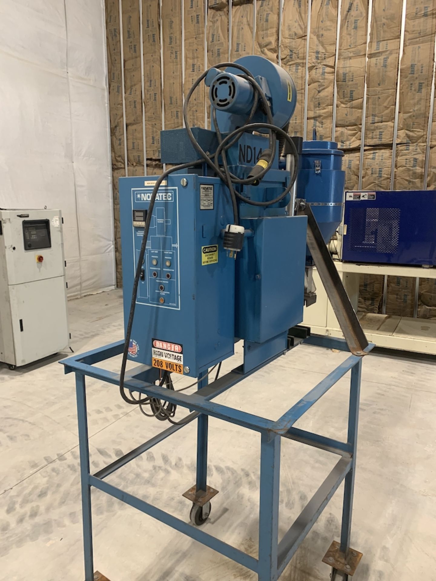 (1) Novatec MD-25A Desiccant Dryer with 30lb hopper - Image 3 of 5