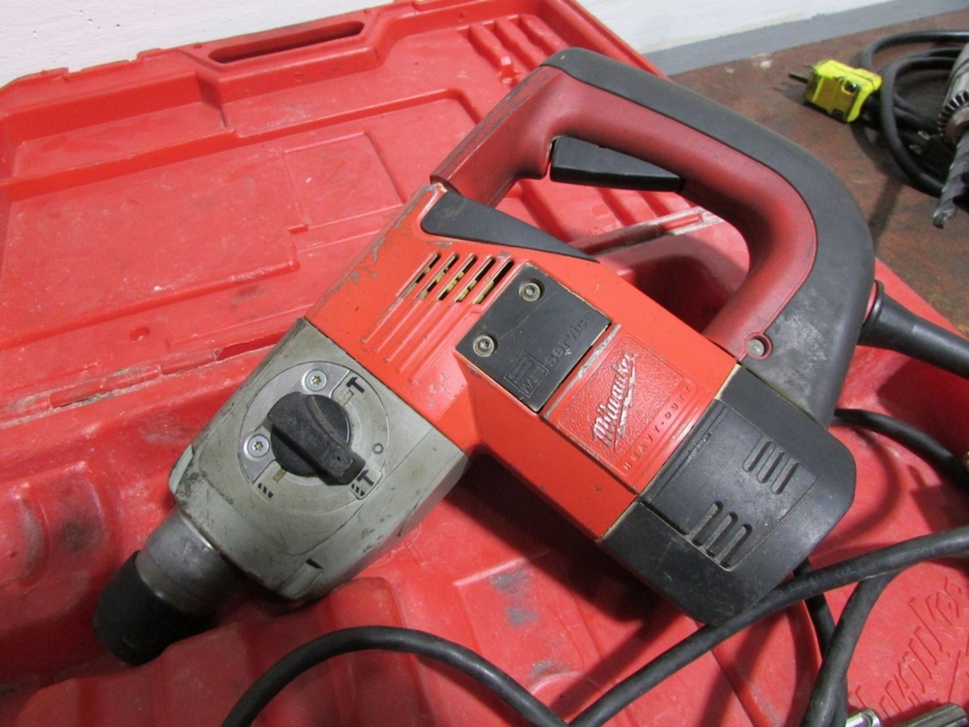 (1) Milwaukee Cat. No. 5359-21 1-1/8" Electric Rotary Hammer Drill - Image 2 of 3