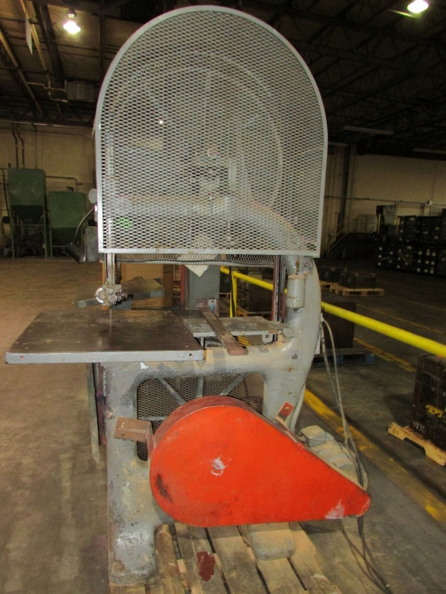 (1) 30" Vertical Bandsaw - Image 4 of 7