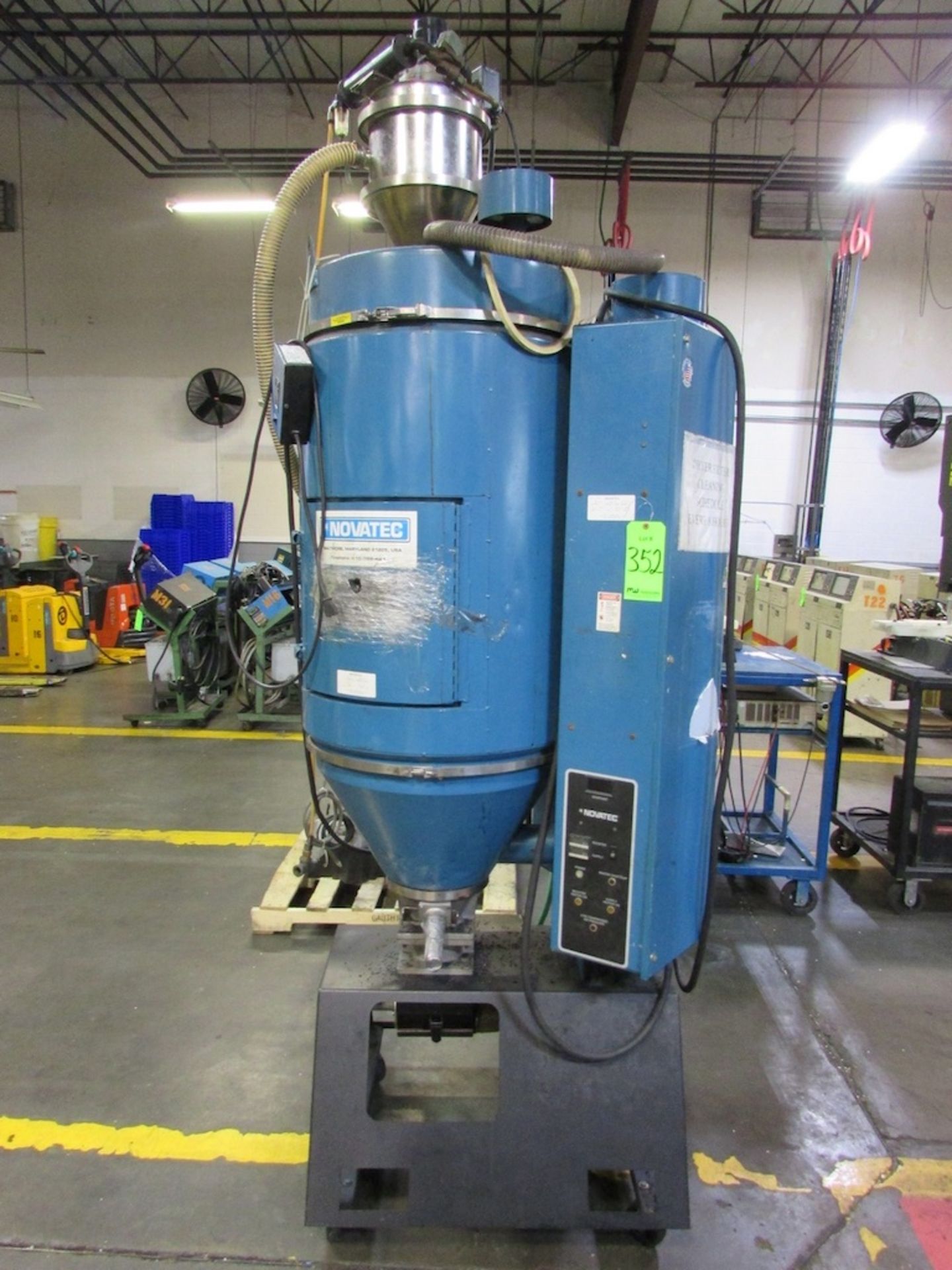 (1) 2005 Novatec Model M-100R Material Dryer - Image 2 of 10