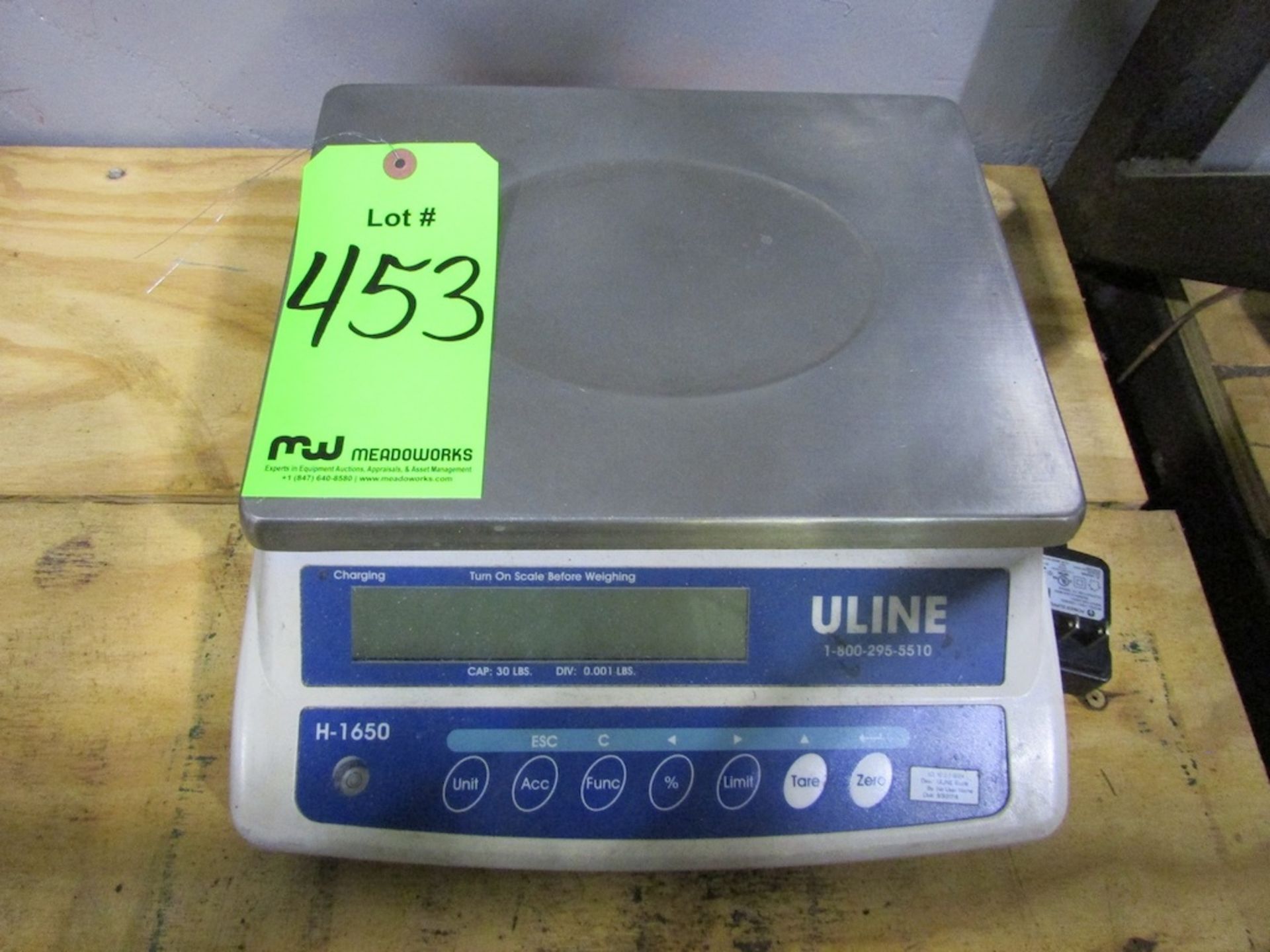 (1) Uline Model H-1650 30 Lb. x .001 Lb. Digital Platform Scale - Image 2 of 4